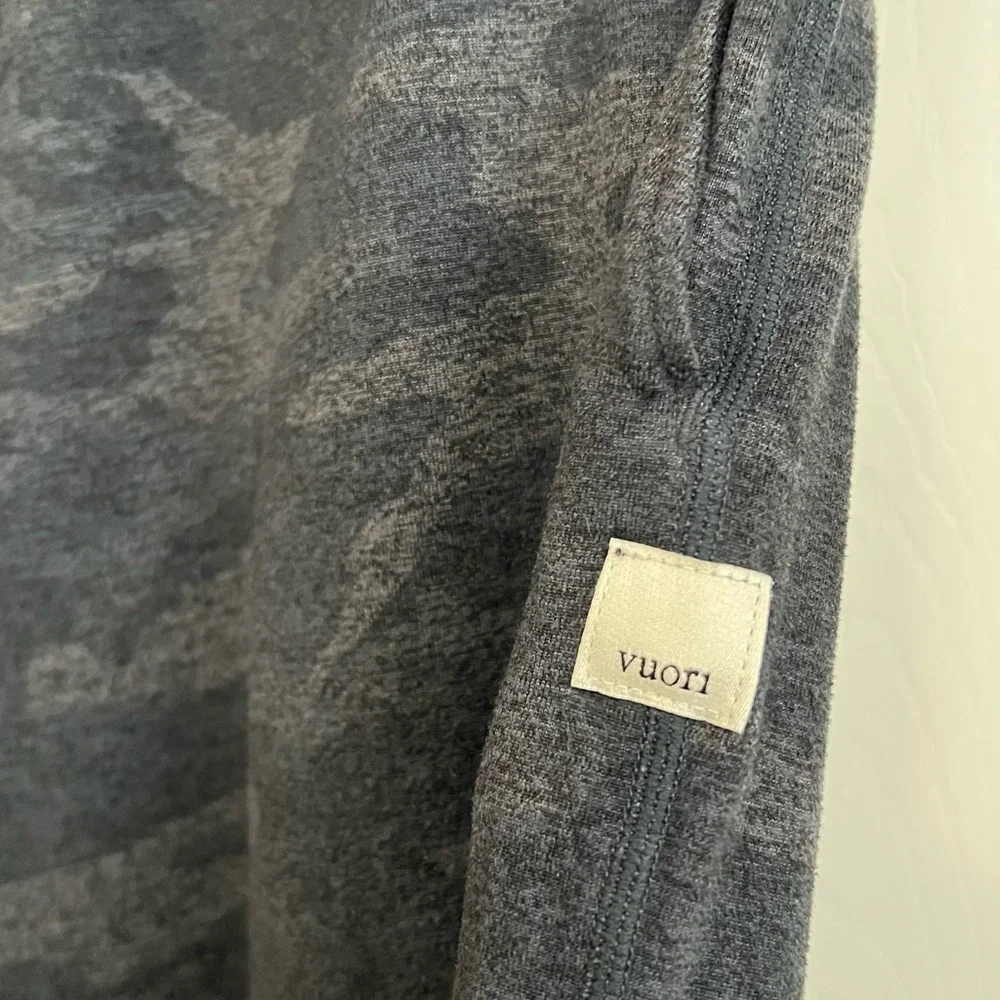 VUORI Halo Dark Heather Grey Jogger Pants Size Large - Picture 7 of 9